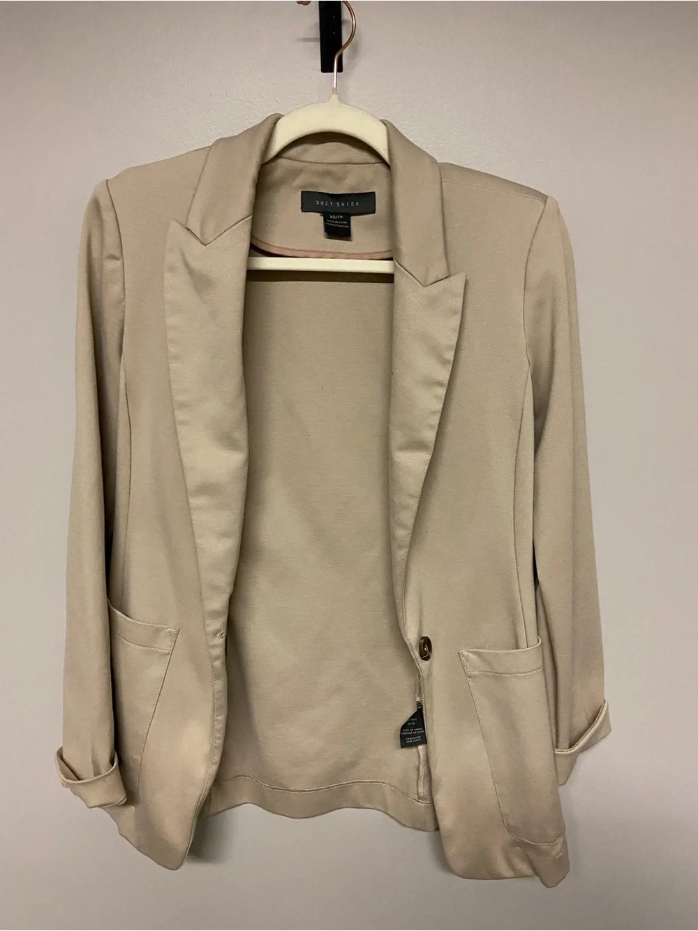 Suzy Shier Beige Tailored Blazer - Picture 2 of 3
